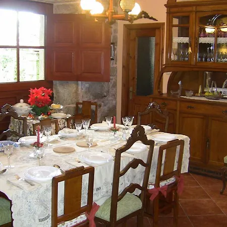 卡萨伊克善达佩娜酒店 Villarmayor (Galicia)